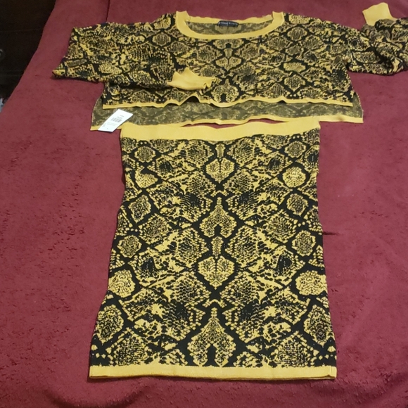 Snake Sweater Set - Picture 5 of 6